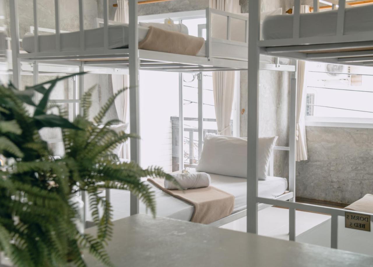 Ban'S Avenue Guesthouse كو تاو المظهر الخارجي الصورة