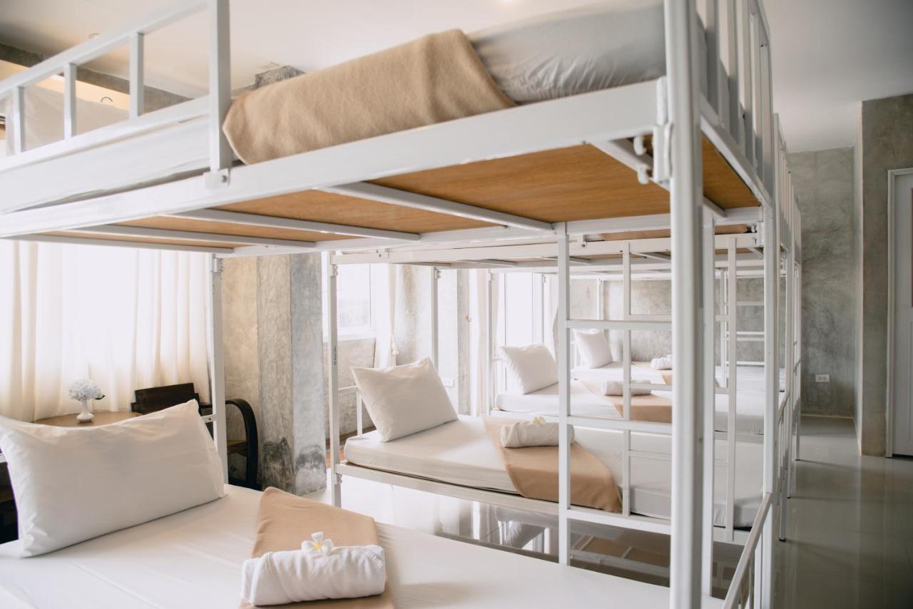 Ban'S Avenue Guesthouse كو تاو المظهر الخارجي الصورة